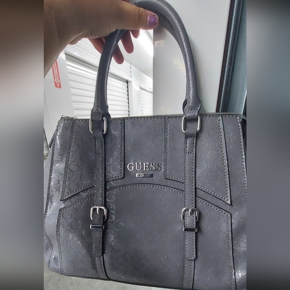 Guess Purse - Picture 7 of 10